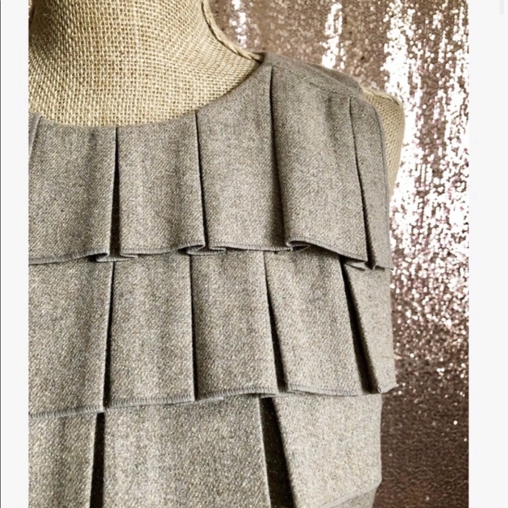 Banana Republic New Tan Metallic Pleated Shell Top - Picture 3 of 12